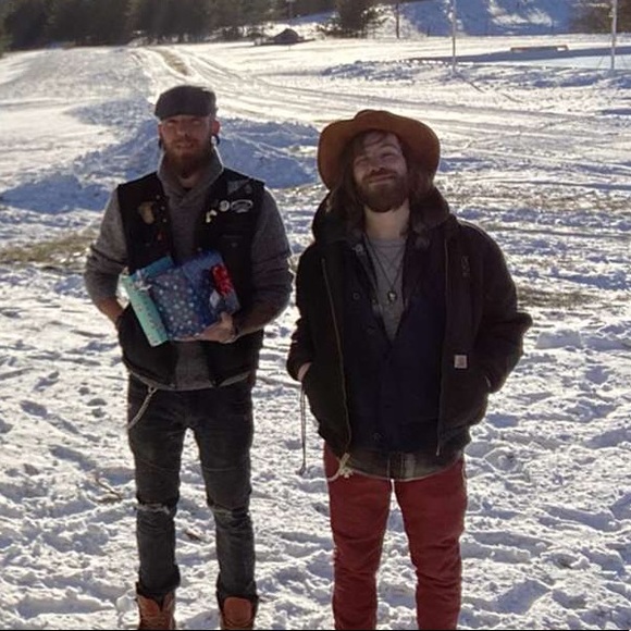 Meet your Posher, Andrew - Picture 1 of 1